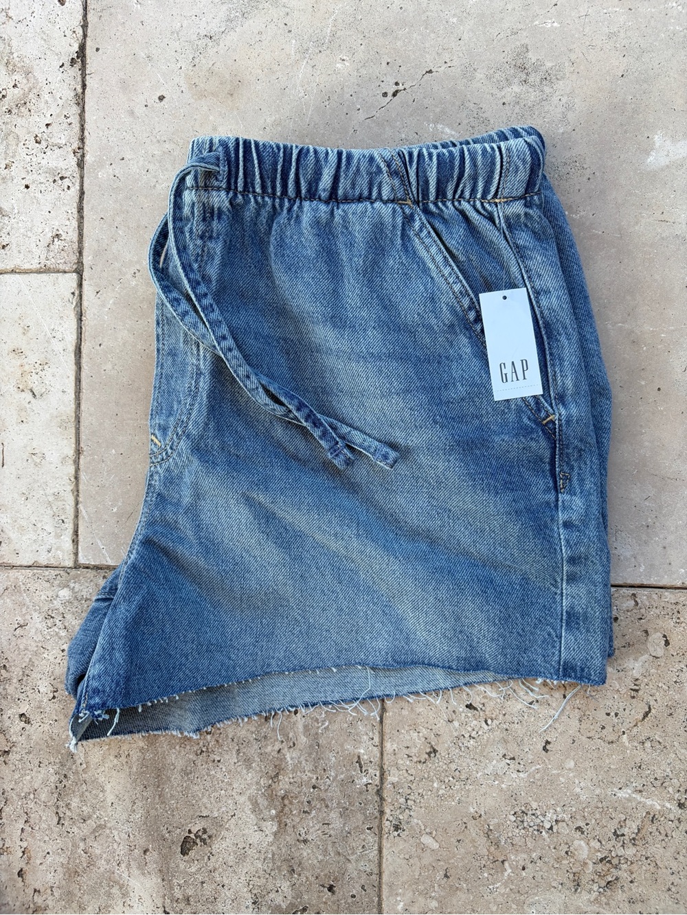 GAP Low Slung Easy Denim Shorts Medium Indigo Large NWT